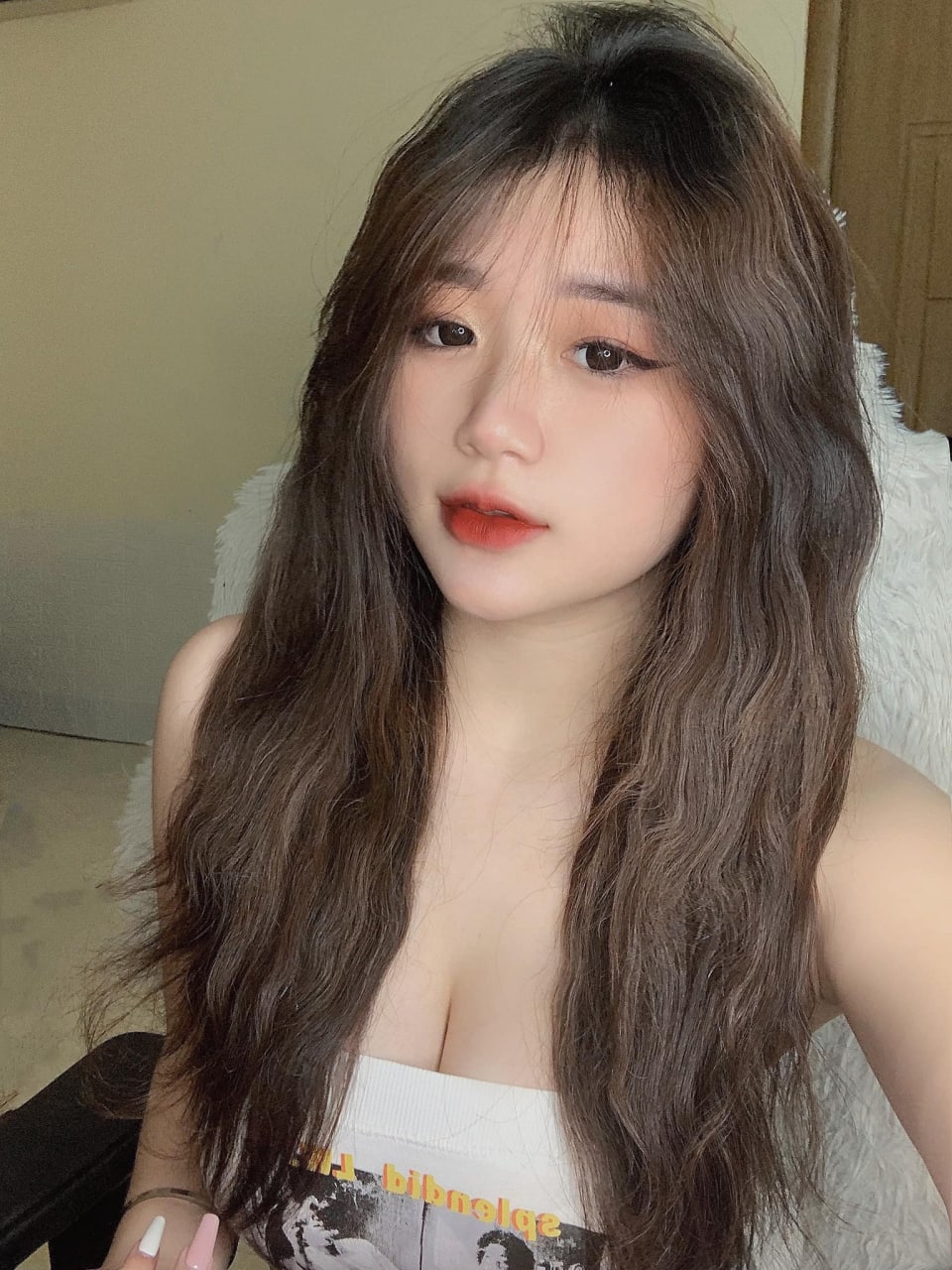 Ảnh sex riêng tư của "Nữ thần tiêu đề" lai đẹp nhất bị rò rỉ ~ Mông S nhìn từ phía sau, tỷ lệ hông-eo tuyệt vời và lỗ hồng tinh tế...